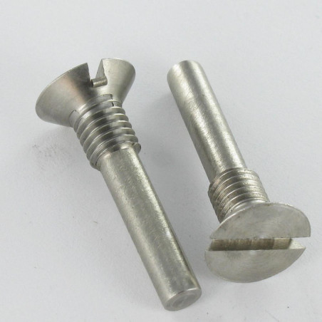 1 x Metalliruuvit uppokantainen Halkaistu 16X37 Kierteytetty kohteessa M8 Tappimainen pää Pitkä Ruostumaton teräs