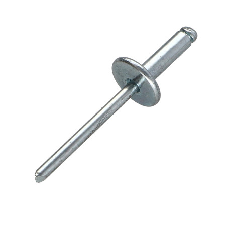 1 x KokoterÃ¤ksinen sokkoniitti PIRISTYS 4,8 x 14 Kiristimen paksuus 7 to 9 Suuri pää