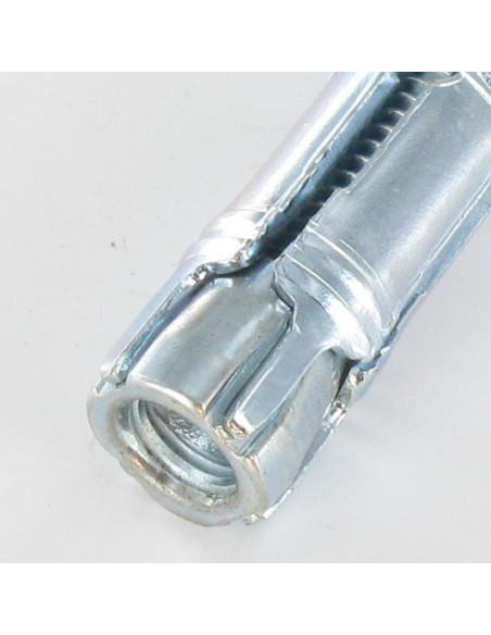 1 x Kiinnitystulppa Kiinnityspisteet Seuraavan kanssa: Silmukkapultti M12 20X80 Sinkitty teräs