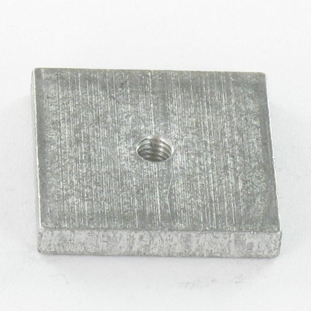 1 x Neliömutteri M4 24x24x4 Alumiini