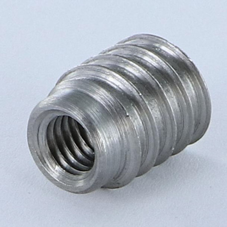 1 x Insertti Raakateräs Kuusikulmainen ontto M8 14X18