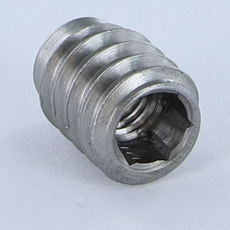 1 x Insertti Raakateräs Kuusikulmainen ontto M8 14X18