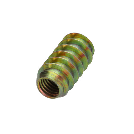 Insertti Ei halkaistu M10